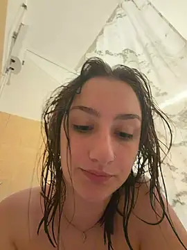 Snapshot of Violet_Velvet chatting on July 6, 10:23 pm Violet Velvet online show from July 6, 10:23 pm