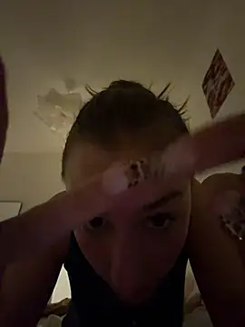 Snapshot of Violet_Velvet chatting on July 11, 11:28 pm Violet Velvet online show from July 11, 11:28 pm