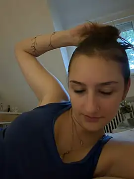 Snapshot of Violet_Velvet chatting on July 13, 7:38 pm Violet Velvet online show from July 13, 7:38 pm