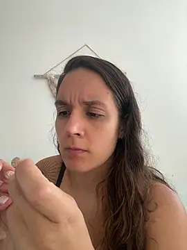 SOPHIA VELMONT online show from July 4, 7:31 pm