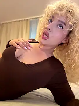 Snapshot of Khalee_syyy chatting on July 16, 5:41 pm Khalee syyy online show from July 16, 5:41 pm