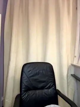 Snapshot of Khalee_syyy chatting on July 24, 6:06 pm Khalee syyy online show from July 24, 6:06 pm