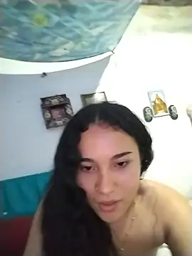 Snapshot of Kittyytinaa chatting on July 2, 3:23 am Kittyytinaa online show from July 2, 3:23 am