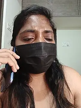 Snapshot of Tamilponnu127 chatting on July 4, 7:25 am Tamilponnu127 online show from July 4, 7:25 am