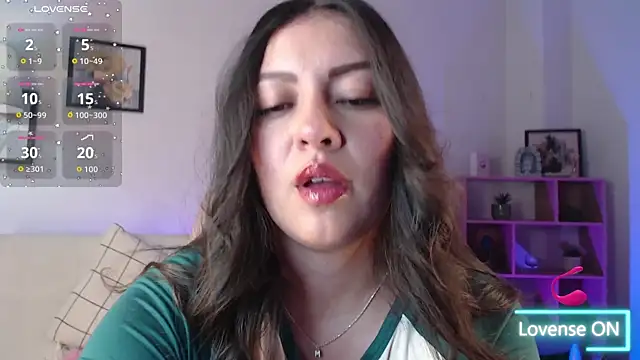 Snapshot of Cloee_dss chatting on June 17, 7:59 pm Cloee dss online show from June 17, 7:59 pm