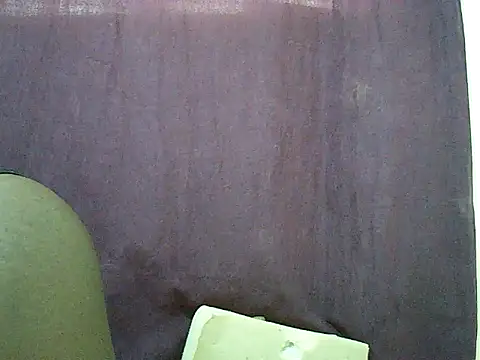 Snapshot of Queen_idd chatting on July 26, 8:32 am Queen idd online show from July 26, 8:32 am