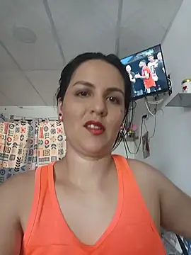 Snapshot of Zafiraluxx chatting on July 7, 4:22 pm Zafiraluxx online show from July 7, 4:22 pm