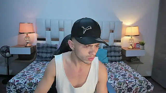 Zeus damian21 online show from July 18, 3:11 am