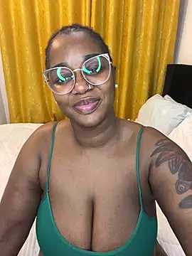 Snapshot of Honeylust26 chatting on July 20, 4:38 am Honeylust26 online show from July 20, 4:38 am