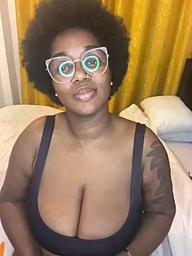 Snapshot of Honeylust26 chatting on July 28, 8:34 pm Honeylust26 online show from July 28, 8:34 pm
