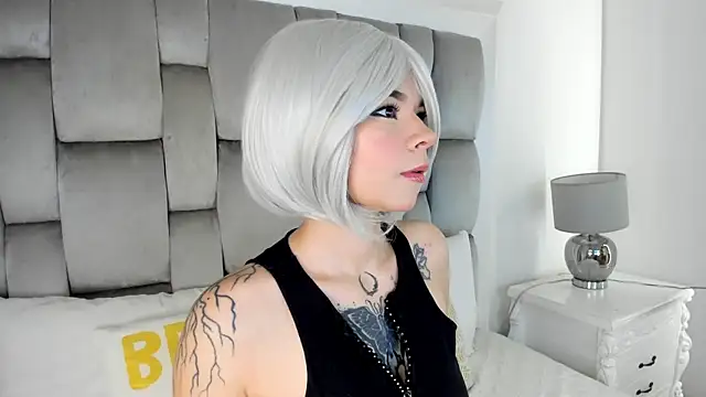 Snapshot of kitty_cat_7 chatting on July 8, 3:55 am kitty cat 7 online show from July 8, 3:55 am