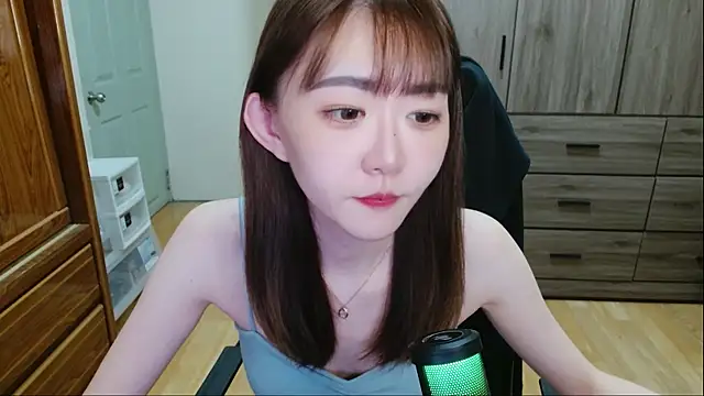 Snapshot of cccc_22 chatting on July 16, 12:22 pm cccc 22 online show from July 16, 12:22 pm