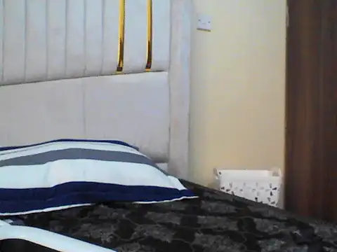 Snapshot of Lilmamaspark chatting on July 4, 8:20 am Lilmamaspark online show from July 4, 8:20 am