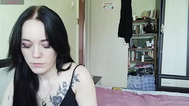 Snapshot of Mia_Ellis chatting on August 3, 10:10 am Mia Ellis online show from August 3, 10:10 am