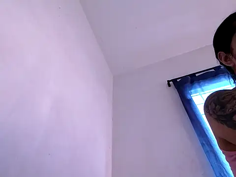 Snapshot of aisha_duque_ chatting on July 17, 10:14 pm aisha duque online show from July 17, 10:14 pm