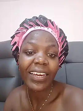 Snapshot of Black_prettty chatting on July 30, 6:51 pm Black prettty online show from July 30, 6:51 pm