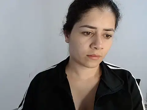 Snapshot of Luna_zoe chatting on July 8, 4:22 pm Luna zoe online show from July 8, 4:22 pm