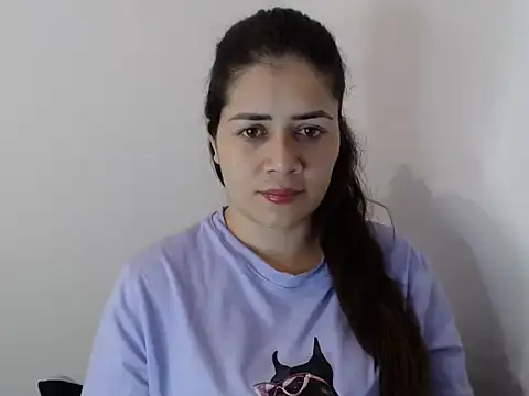 Snapshot of Luna_zoe chatting on July 14, 2:05 am Luna zoe online show from July 14, 2:05 am