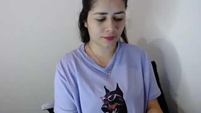 Snapshot of Luna_zoe chatting on July 15, 10:04 pm Luna zoe online show from July 15, 10:04 pm