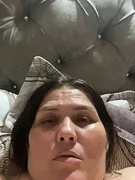 Snapshot of chantal_bigboobis chatting on August 2, 7:40 am chantal bigboobis online show from August 2, 7:40 am