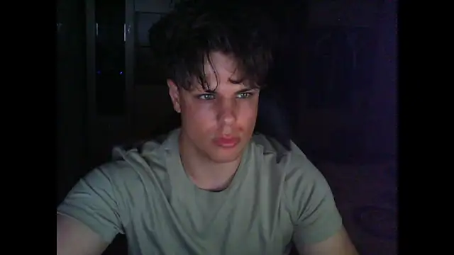 Snapshot of kanewolf_55 chatting on June 15, 10:34 pm kanewolf 55 online show from June 15, 10:34 pm