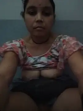 Snapshot of Hot_bhabi022 chatting on July 21, 2:19 pm Hot bhabi022 online show from July 21, 2:19 pm