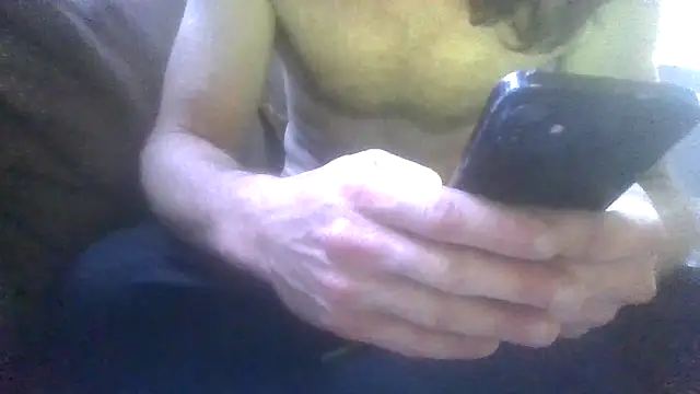 Snapshot of edgmstr chatting on June 15, 5:59 pm edgmstr online show from June 15, 5:59 pm