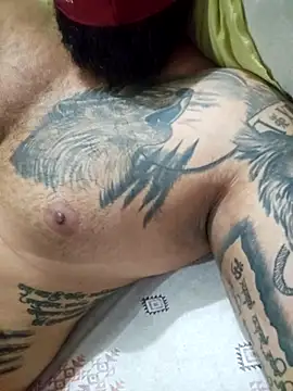 Snapshot of devil_RK07 chatting on June 29, 6:52 am devil RK07 online show from June 29, 6:52 am