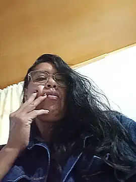 Snapshot of Emilif_ chatting on July 6, 4:53 pm Emilif online show from July 6, 4:53 pm