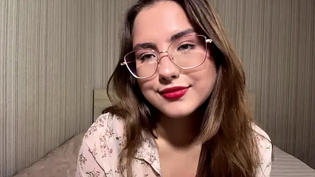 Snapshot of Mina_Aston chatting on July 16, 9:48 am Mina Aston online show from July 16, 9:48 am