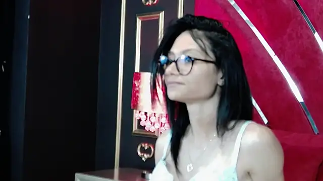 Snapshot of MayaLeey chatting on July 14, 3:07 pm MayaLeey online show from July 14, 3:07 pm