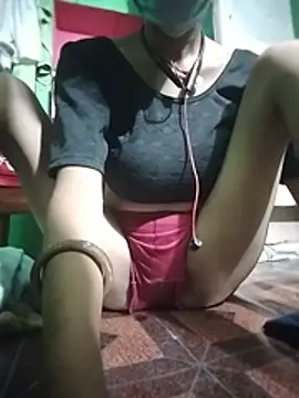 Snapshot of NEELAM77 chatting on August 2, 10:52 pm NEELAM77 online show from August 2, 10:52 pm