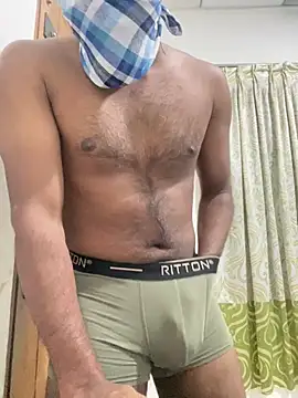 Snapshot of mr_shhw chatting on July 3, 5:52 pm mr shhw online show from July 3, 5:52 pm