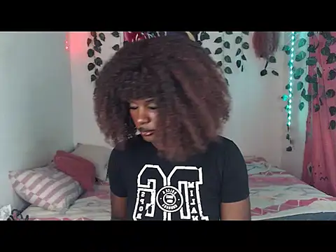 Snapshot of Stefanny_Hot033 chatting on June 19, 12:48 am Stefanny Hot033 online show from June 19, 12:48 am