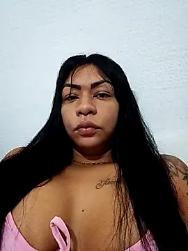 Snapshot of _Ana_paula_ chatting on July 1, 6:04 am Ana paula online show from July 1, 6:04 am