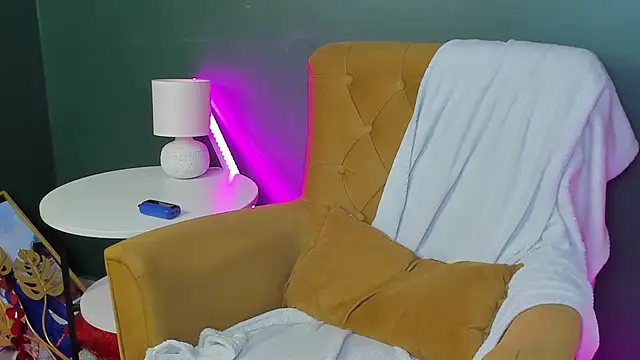 Snapshot of St_Ormy chatting on June 22, 3:19 am St Ormy online show from June 22, 3:19 am