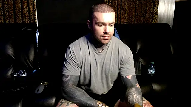 Snapshot of nathaniel_13 chatting on June 17, 10:54 pm nathaniel 13 online show from June 17, 10:54 pm