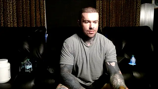Snapshot of nathaniel_13 chatting on June 21, 12:57 am nathaniel 13 online show from June 21, 12:57 am