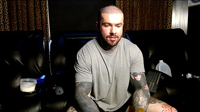 Snapshot of nathaniel_13 chatting on July 19, 7:39 pm nathaniel 13 online show from July 19, 7:39 pm