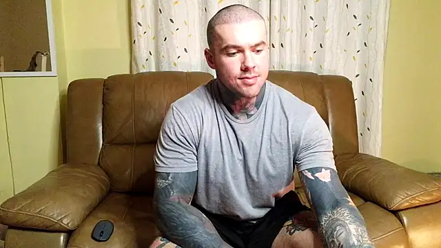 Snapshot of nathaniel_13 chatting on July 31, 6:40 pm nathaniel 13 online show from July 31, 6:40 pm