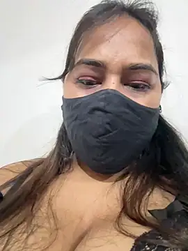 Snapshot of vaani_tyagi chatting on July 21, 3:03 pm vaani tyagi online show from July 21, 3:03 pm