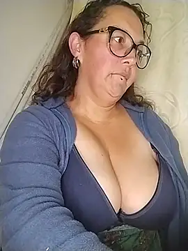  Saraqueen-- online show from July 5, 4:19 am