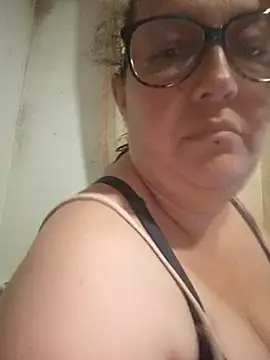  Saraqueen-- online show from August 1, 3:06 am