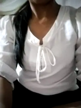 Snapshot of Helen-nn chatting on June 23, 11:30 am Helen-nn online show from June 23, 11:30 am