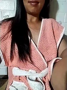 Snapshot of Helen-nn chatting on July 10, 12:41 pm Helen-nn online show from July 10, 12:41 pm