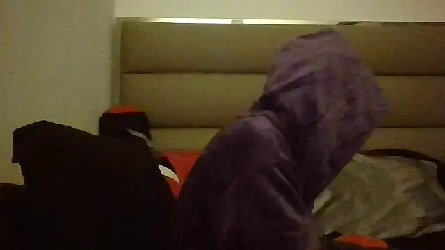 Snapshot of Opal_Rainbow chatting on December 2, 5:02 am Opal Rainbow online show from December 2, 5:02 am