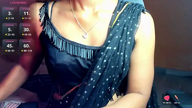 Starry Leila online show from June 26, 4:22 pm
