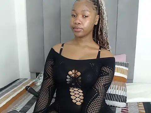 Snapshot of Sexykarla_020 chatting on August 1, 3:39 am Sexykarla 020 online show from August 1, 3:39 am