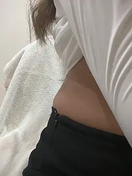 Snapshot of Kyaara_sexy6 chatting on June 29, 6:41 pm Kyaara sexy6 online show from June 29, 6:41 pm