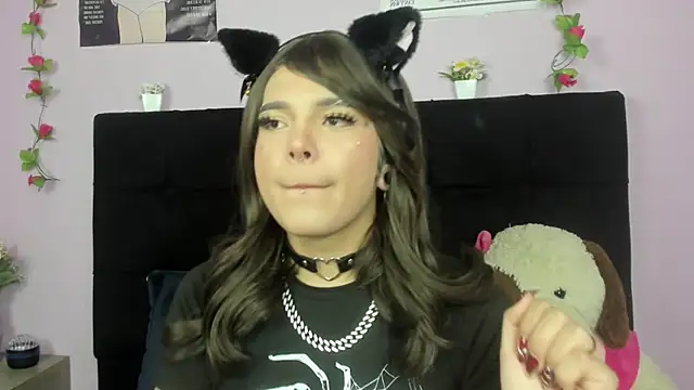 Snapshot of Makii_XOXO chatting on July 11, 6:54 pm Makii XOXO online show from July 11, 6:54 pm